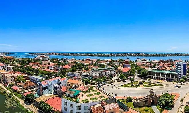 Hệ Thống Chiếu Sáng Sân Khấu ITC Được Ứng Dụng Tại Trung Tâm Tiệc Cưới Vincom – TP. Đồng Hới, Việt Nam